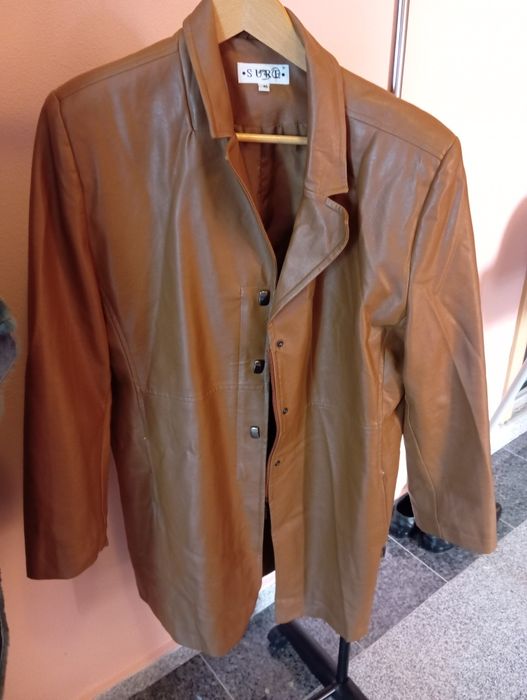 Pardesiu  imitație piele,stare buna