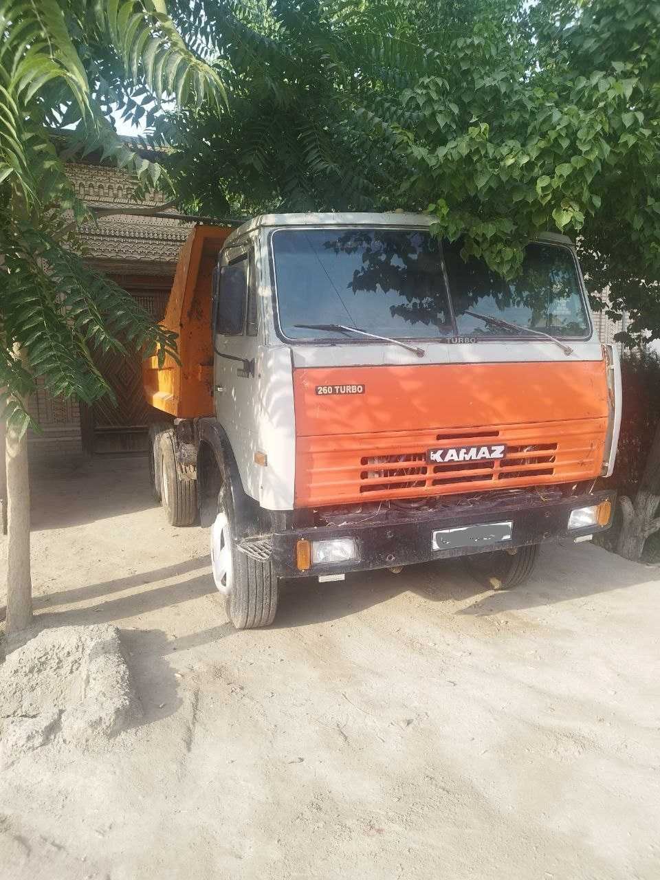 Kamaz 1987-yilda ishlab chiqarilgan