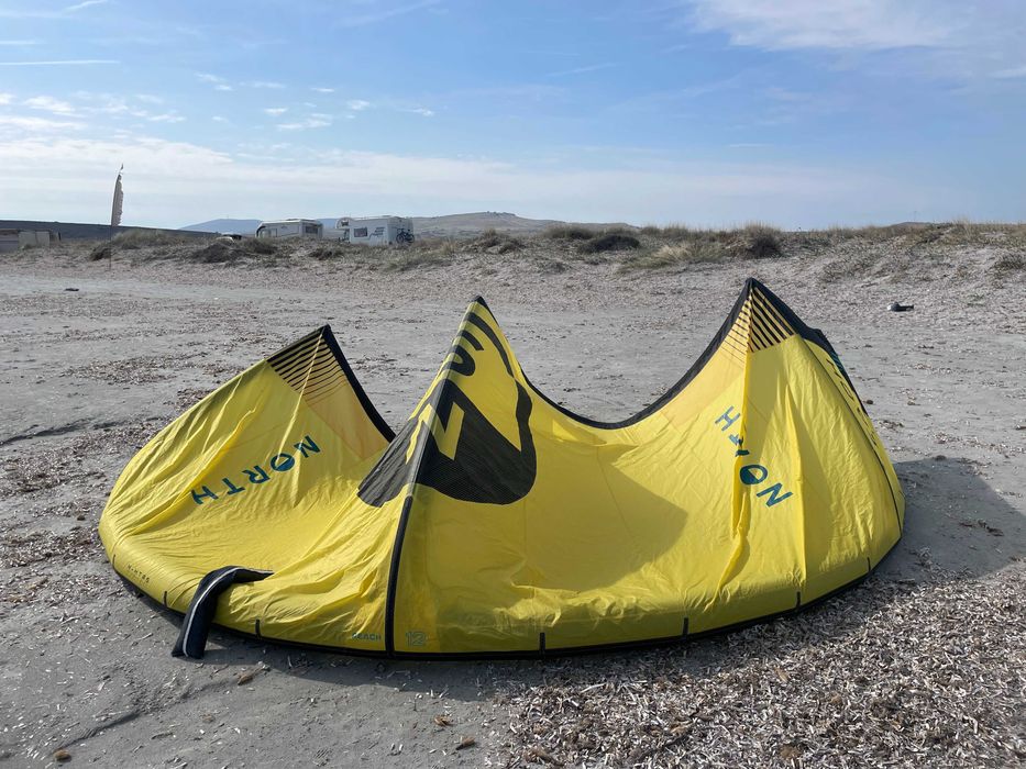 North Reach Kites + Navigator Bar