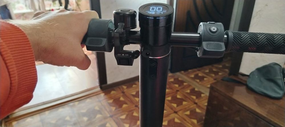 Самокат электронный