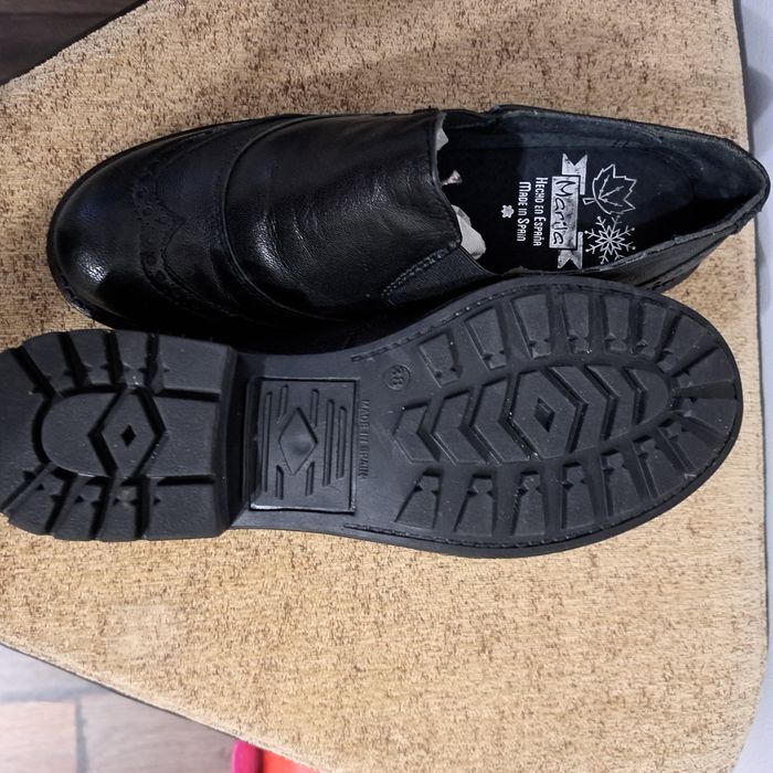 Vând pantofi femei Marila