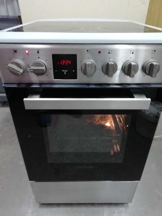 Продам Эл плиту в хорошем состоянии.