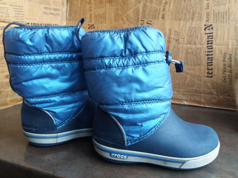 детски ботуши,зимни обувки,боти,апрески,Crocs номер25 за момче