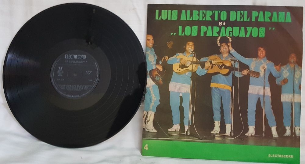 Colectie de muzica, formata din 8 discuri vinil .