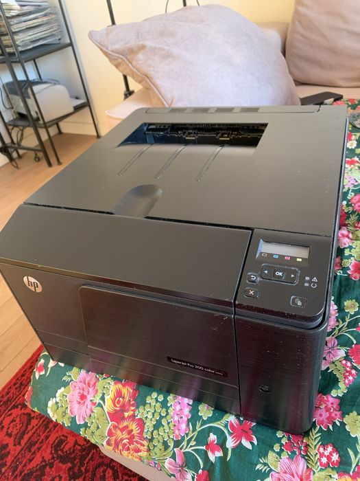 Продам принтер HP LaserJetPro 200
