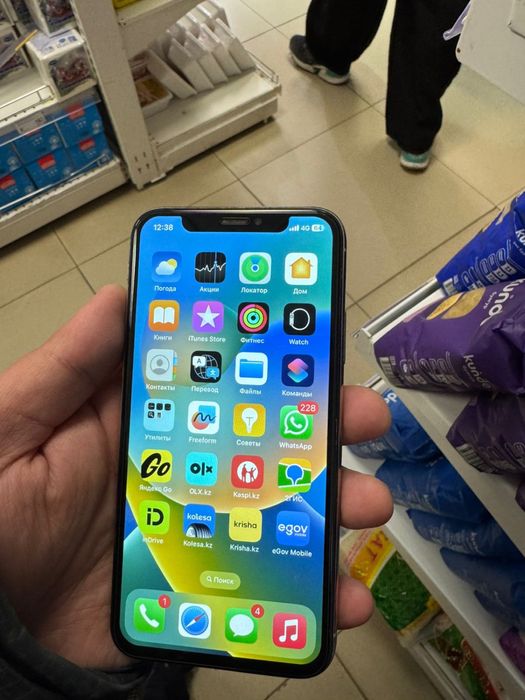 Продам Айфон Х 64 гб