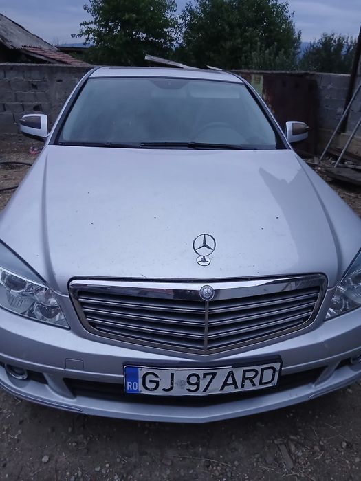 Mercedes c200 , w204 , 136 cp