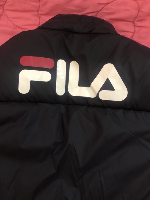 Дамско яке на FILA