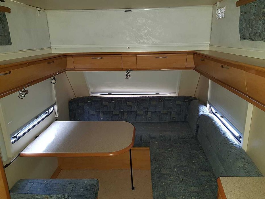 Продавам каравана  Trigano Rubis 380 2006г