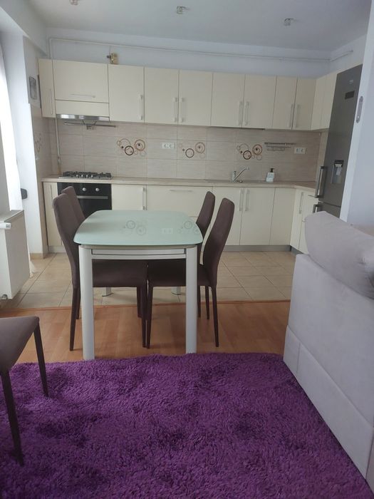 Inchiriez apartament 2 camere în  cartier Evocasa Ploiești