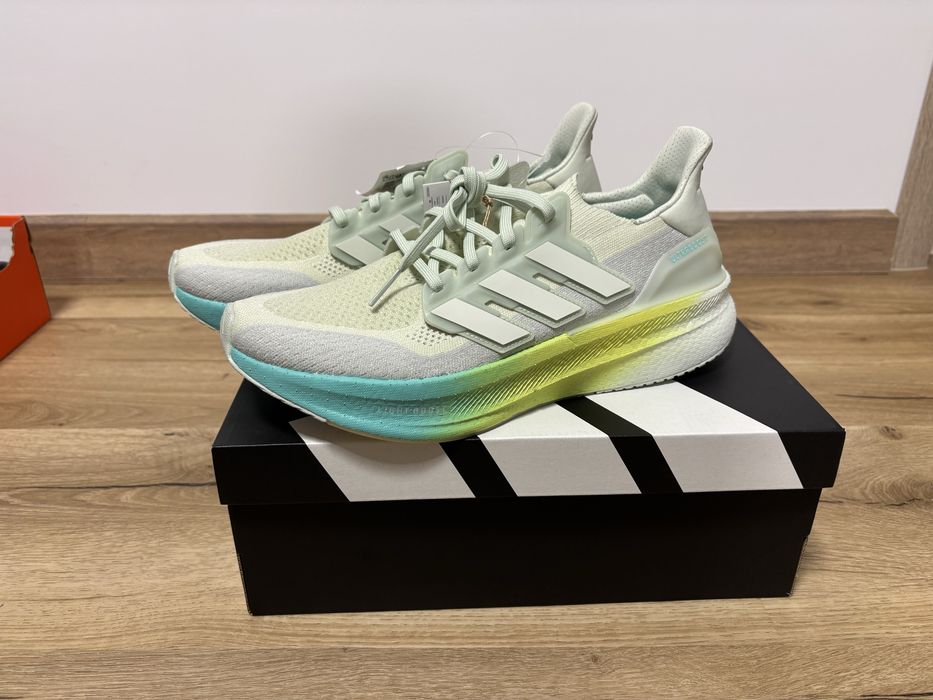 De vanzare Adidas Ultraboost