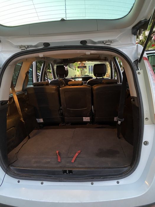 Vand Renault Scenic ,1.6, 7 locuri