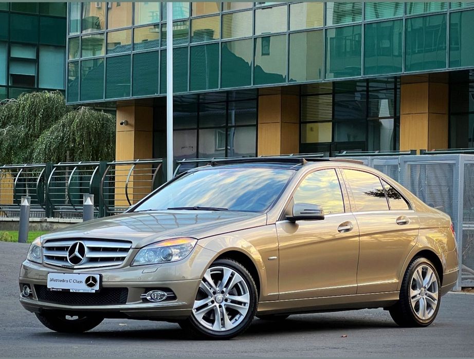 Mercedes-Benz C 4 Matic(4x4)*Model:Anvangarde/Luxury Line*New(Doar118.000km)*Unic Pr!