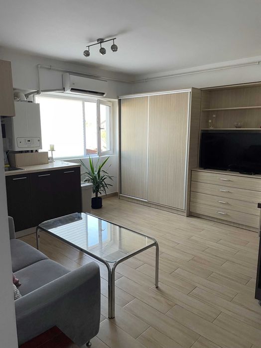 Aparatorii Patriei , sector 4,  soseaua BERCENI stradal, 2 camere