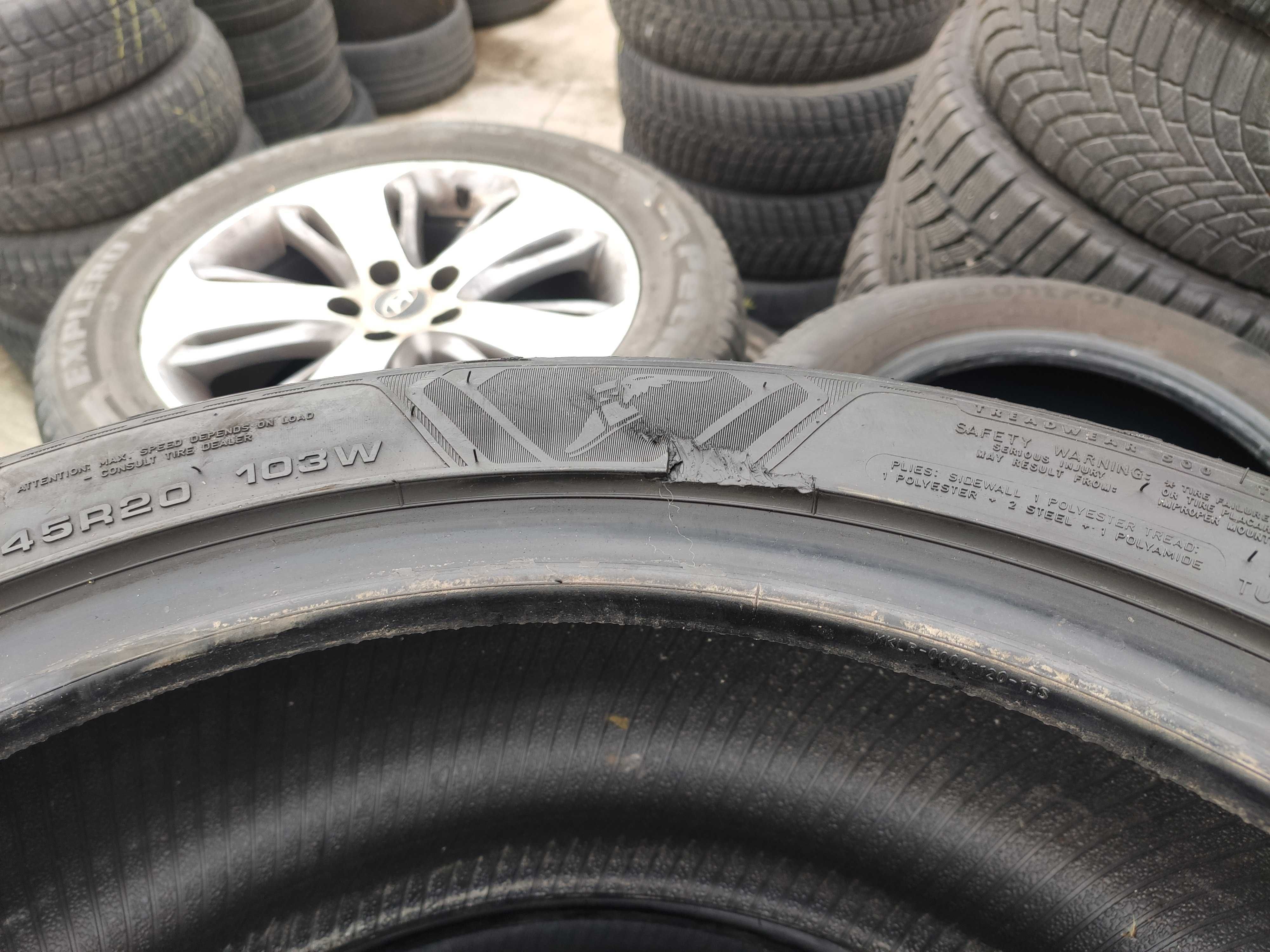 2бр Всесезонни гуми 245 45 20 - Goodyear - DOT 2022