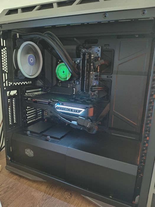 Gaming i7-14700 + RTX 4070 Super SSD 2TB 32GB DDR5 Z690. Impecabil!