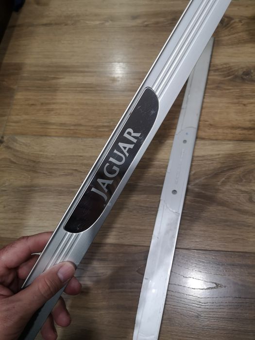 Лайстни за прагове за Ягуар