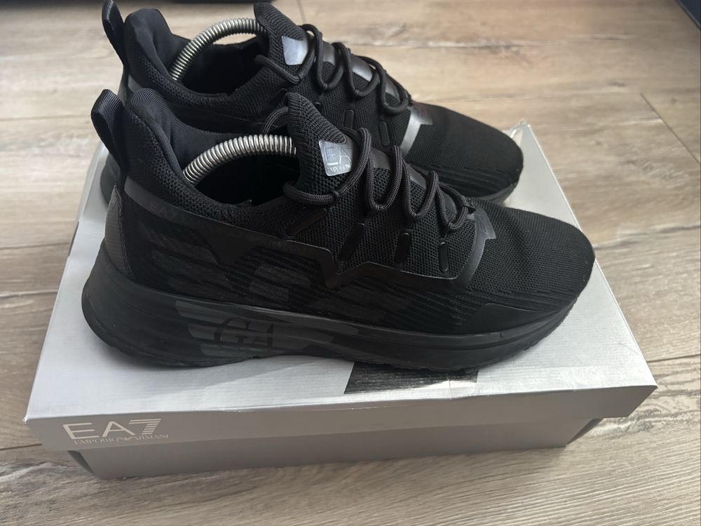 Маратанки emporio armani ea7