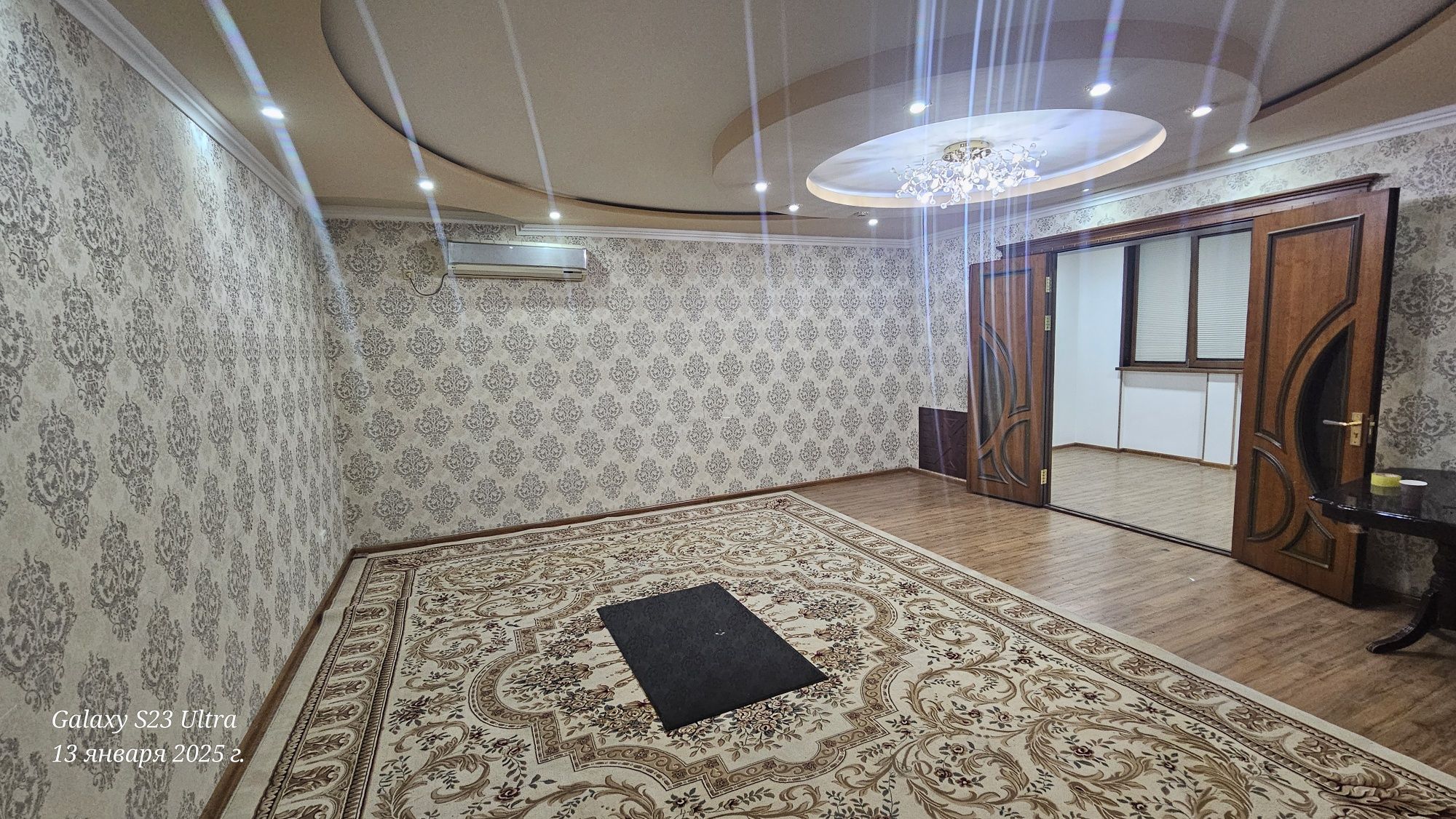 Yol yuzida 4 honali 100 kv ofis yoki yashash uchun arendaga beriladi