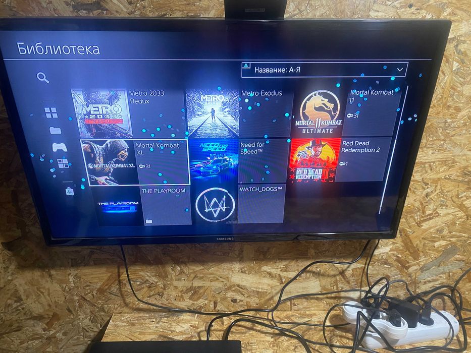 Ps4 pro 1tb/2 джойстика/13.02 с играми