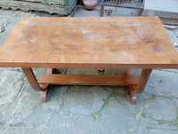 Стара дървена маса