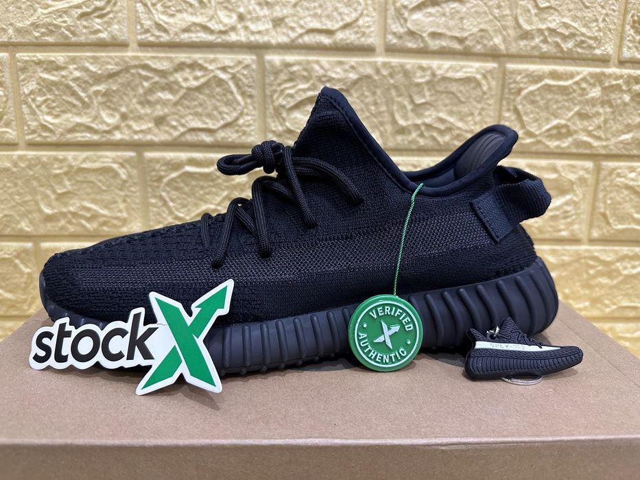 36-45 Yeezy 350 v2 Onyx