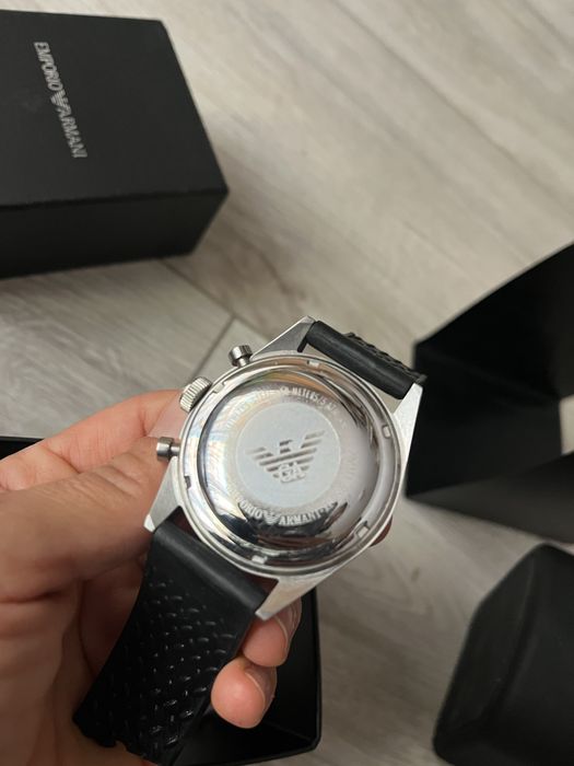 Часовник Emporio Armani