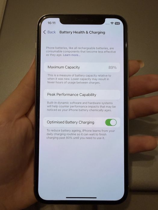 IPhone 11 Pro - без видими следи от употреба