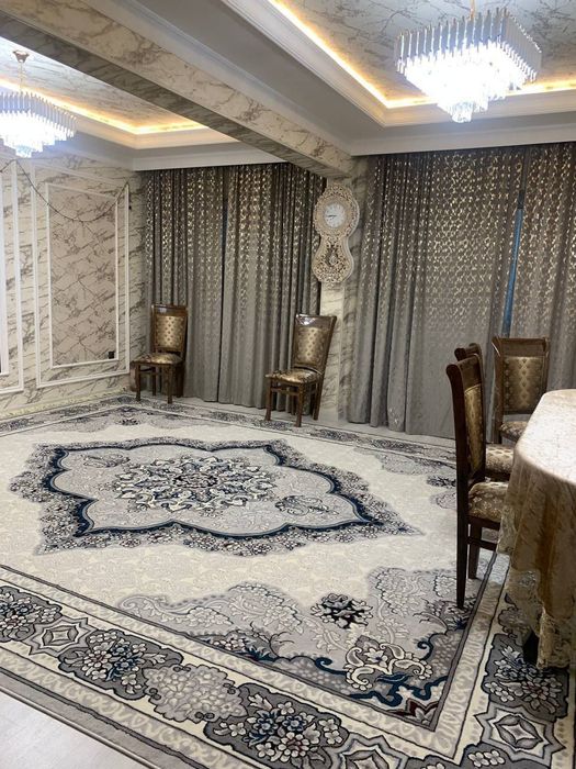 Юнусобод 19кв 5/3/5 Сотилади