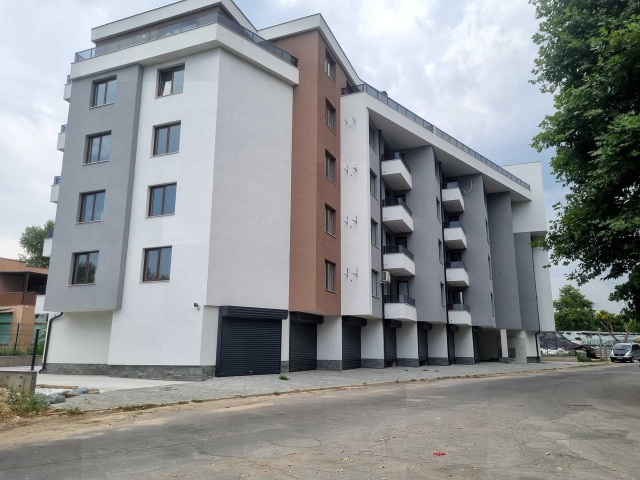 Продава се Тристаен апартамент в Асеновград - 103 кв.м за 1457 €/кв.м - Снимка #9