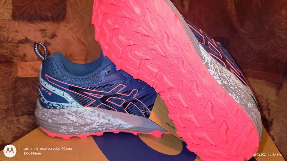 Маратонки  Asics