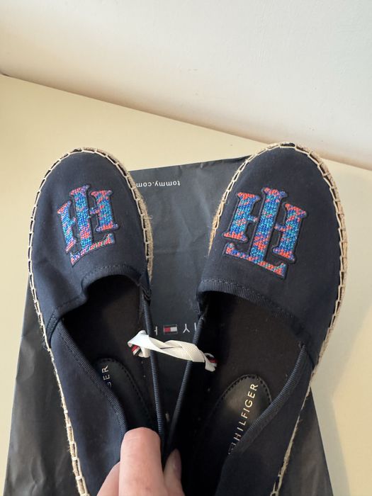 Espadrile noi Tommy Hilfiger
