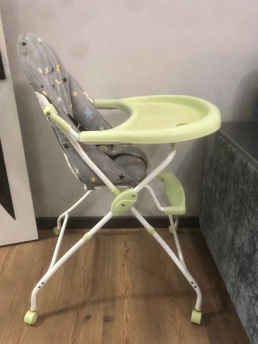Детский стульчик для кормления