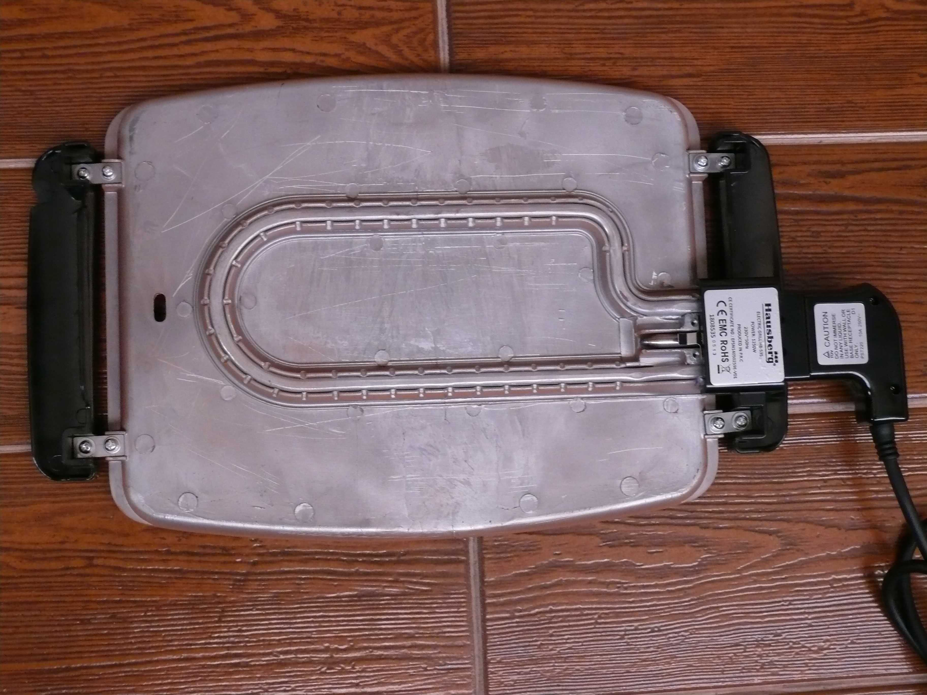 Gril electric HAUSBERG HB 535 cu termostat ajustabil