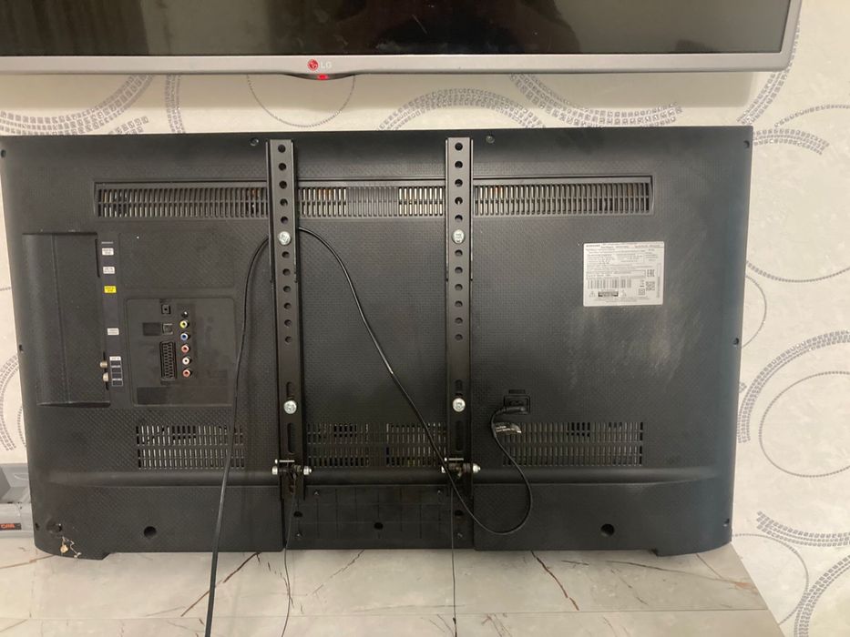 Телевизор Samsung