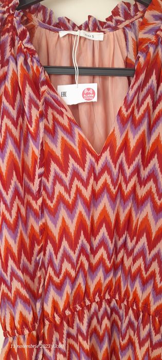 Vand rochie noua- Sinsay