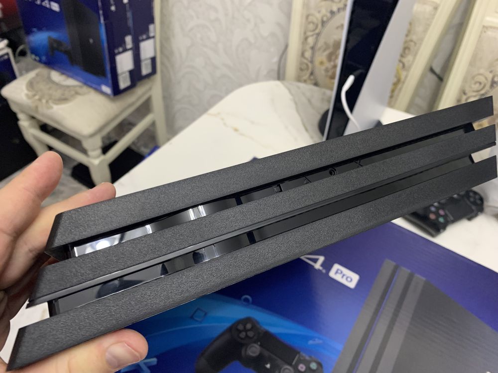 Playstation4 pro тор 50-100игр 4K 1ТВ как на фото