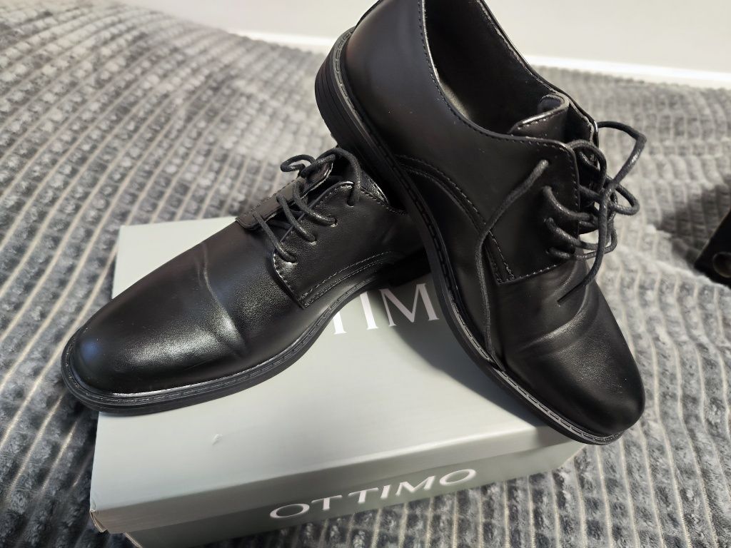 Pantofi eleganți