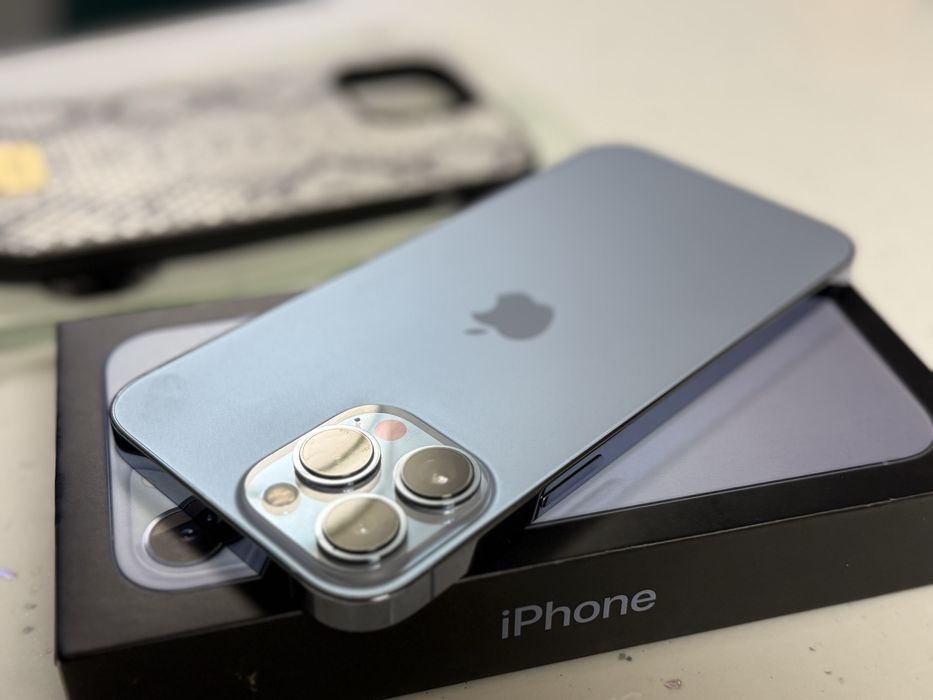 iPhone 13 Pro Max Blue / 128 GB / Cutie / Accesorii !