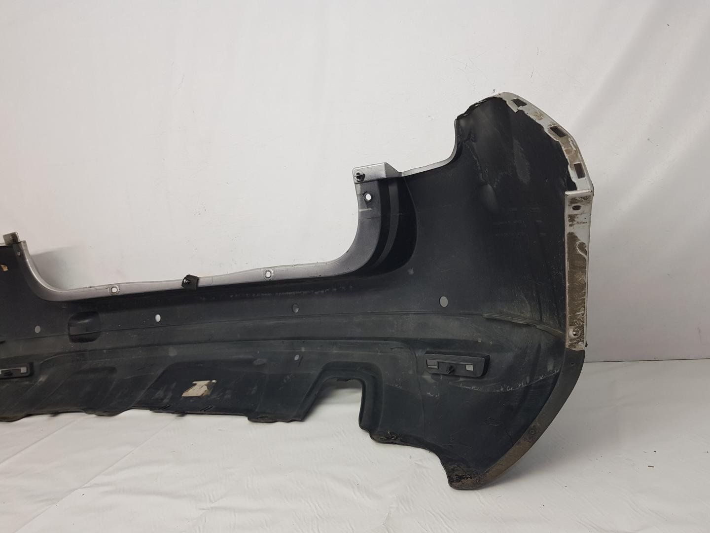 Bara spate Dacia Duster dupa 2009
