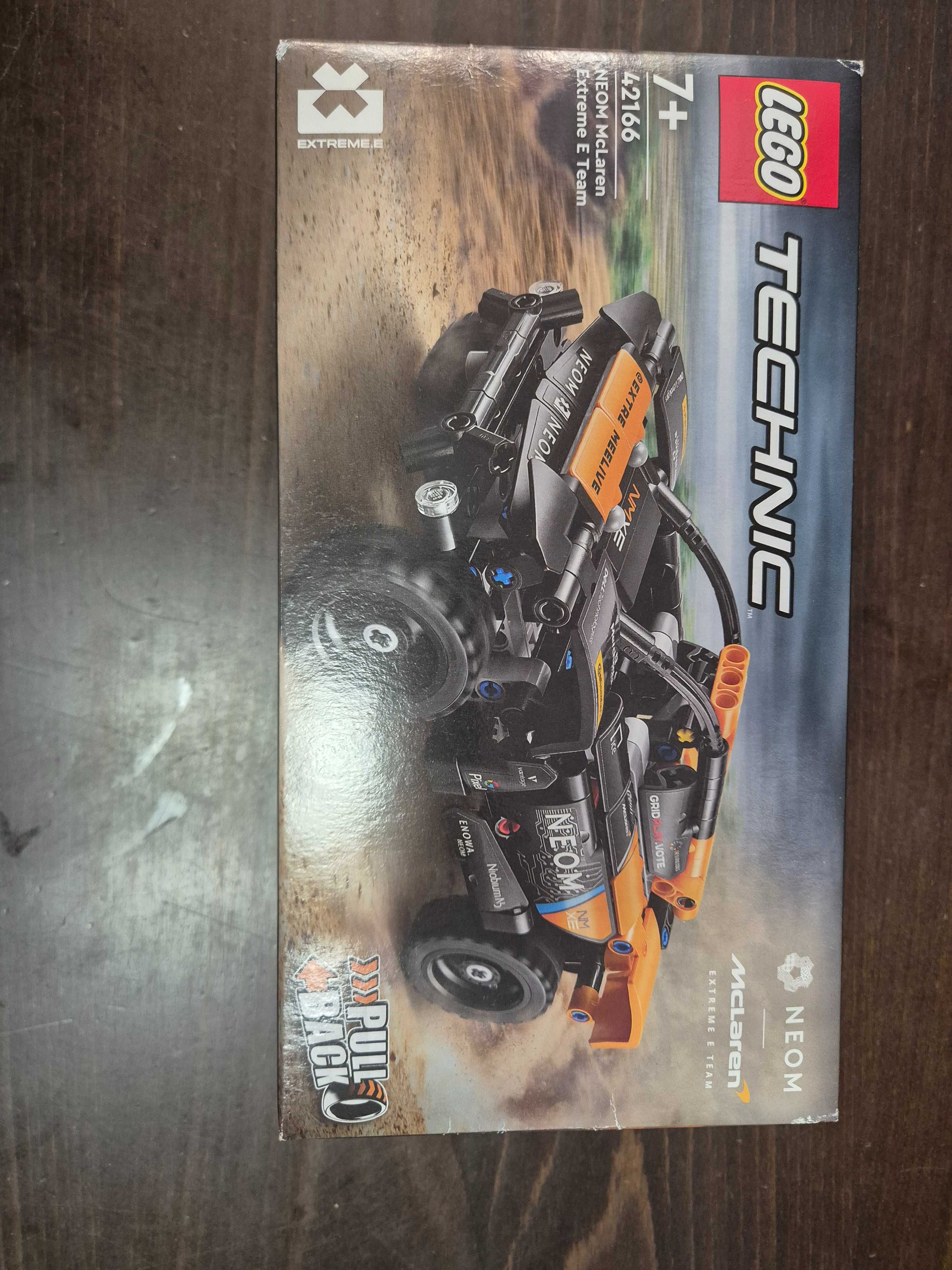 LEGO TECHNIC Състезателна Кола NEOM McLaren Extreme - НЕОТВОРЕНА КУТИЯ