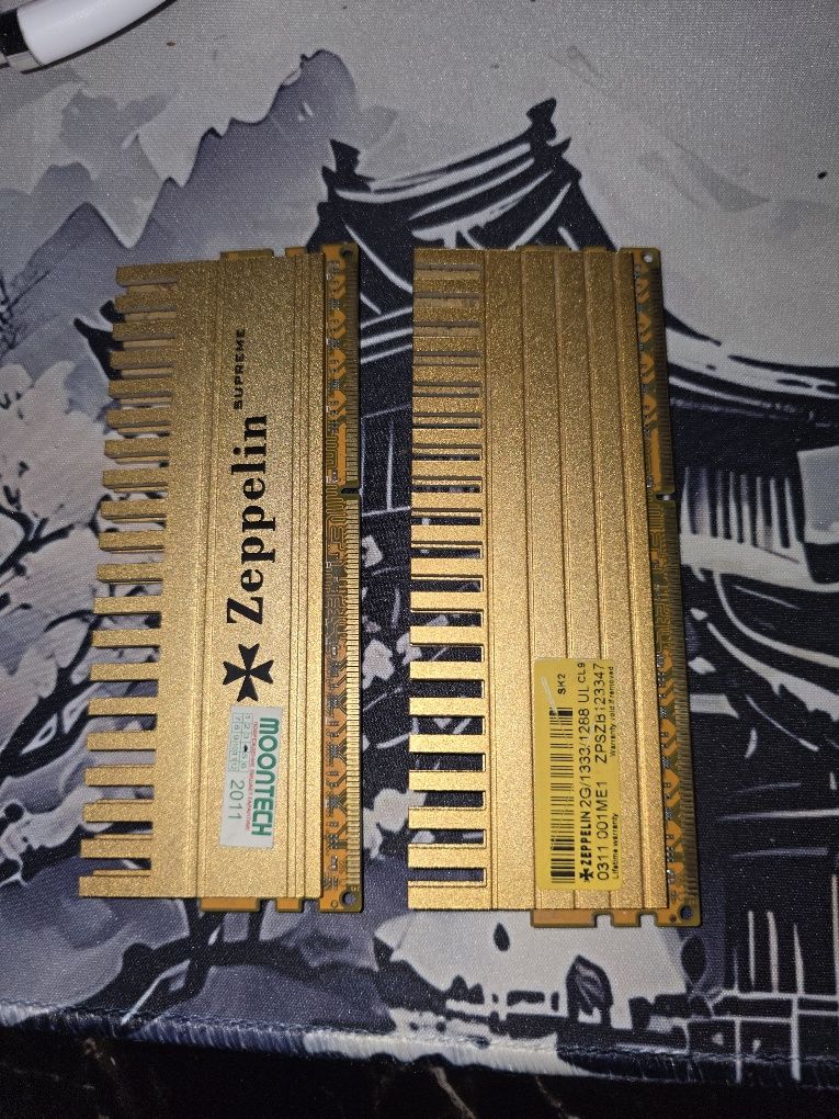 Модули памяти Озу ddr3 1333частота 2шт