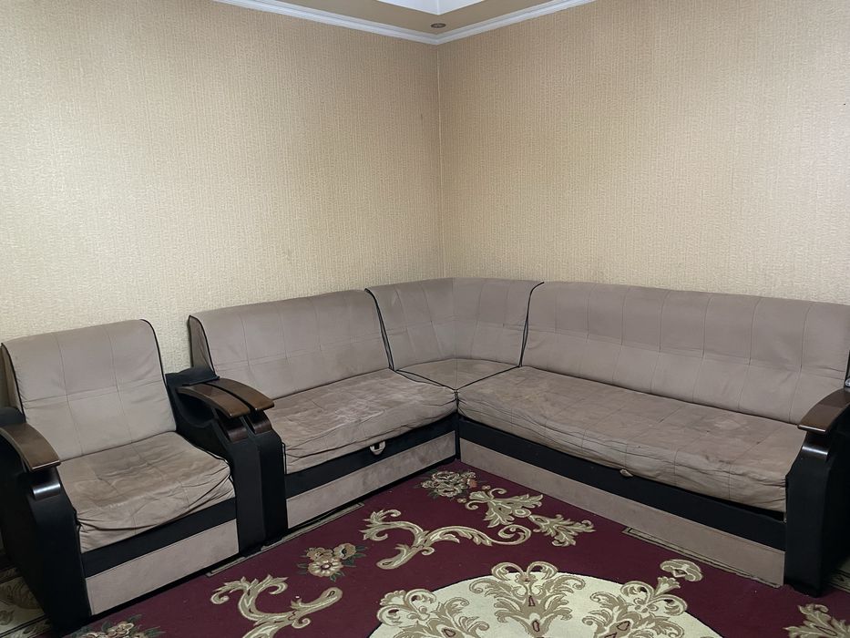 Продаются диваны для гостиной