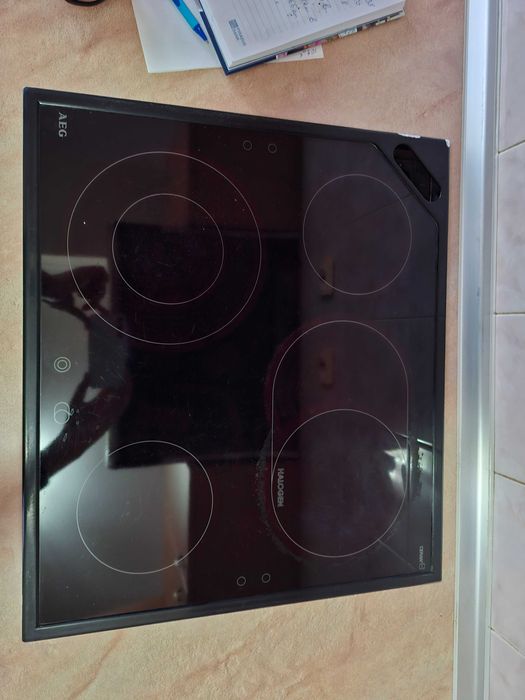 Кухня с ел. Уреди