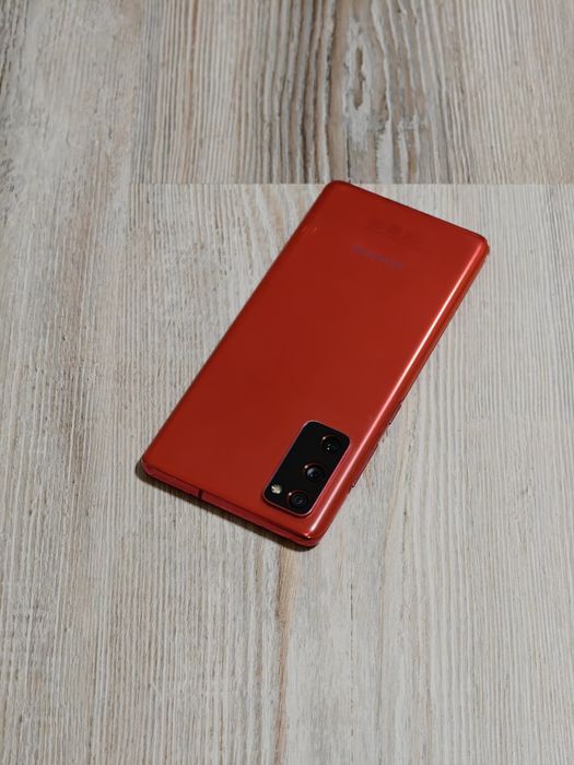 Samsung S20 FE 128 gb Ram 6 EAC