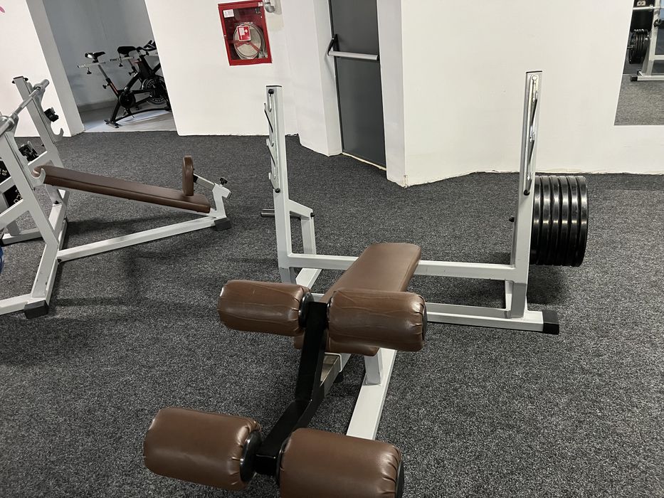 Banca declinata pentru piept / Banca Scott biceps / Eliptica Nautilus