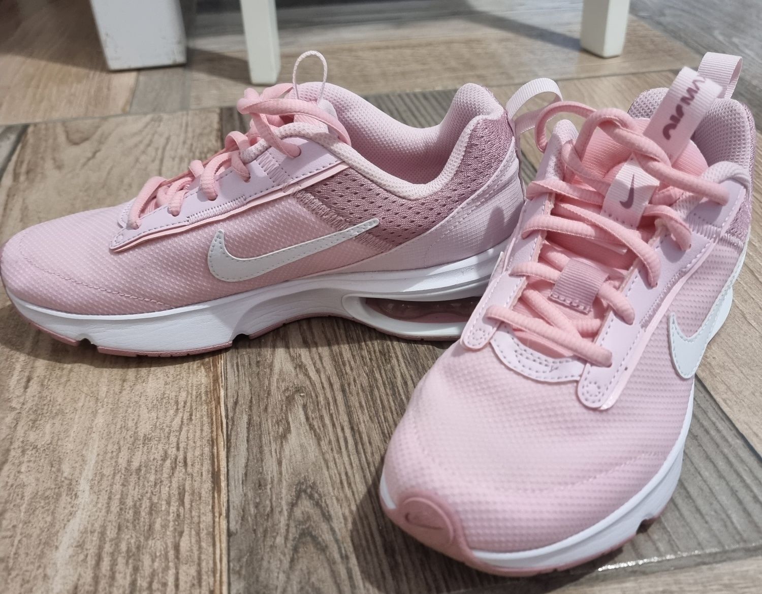 Nike Air Max розови