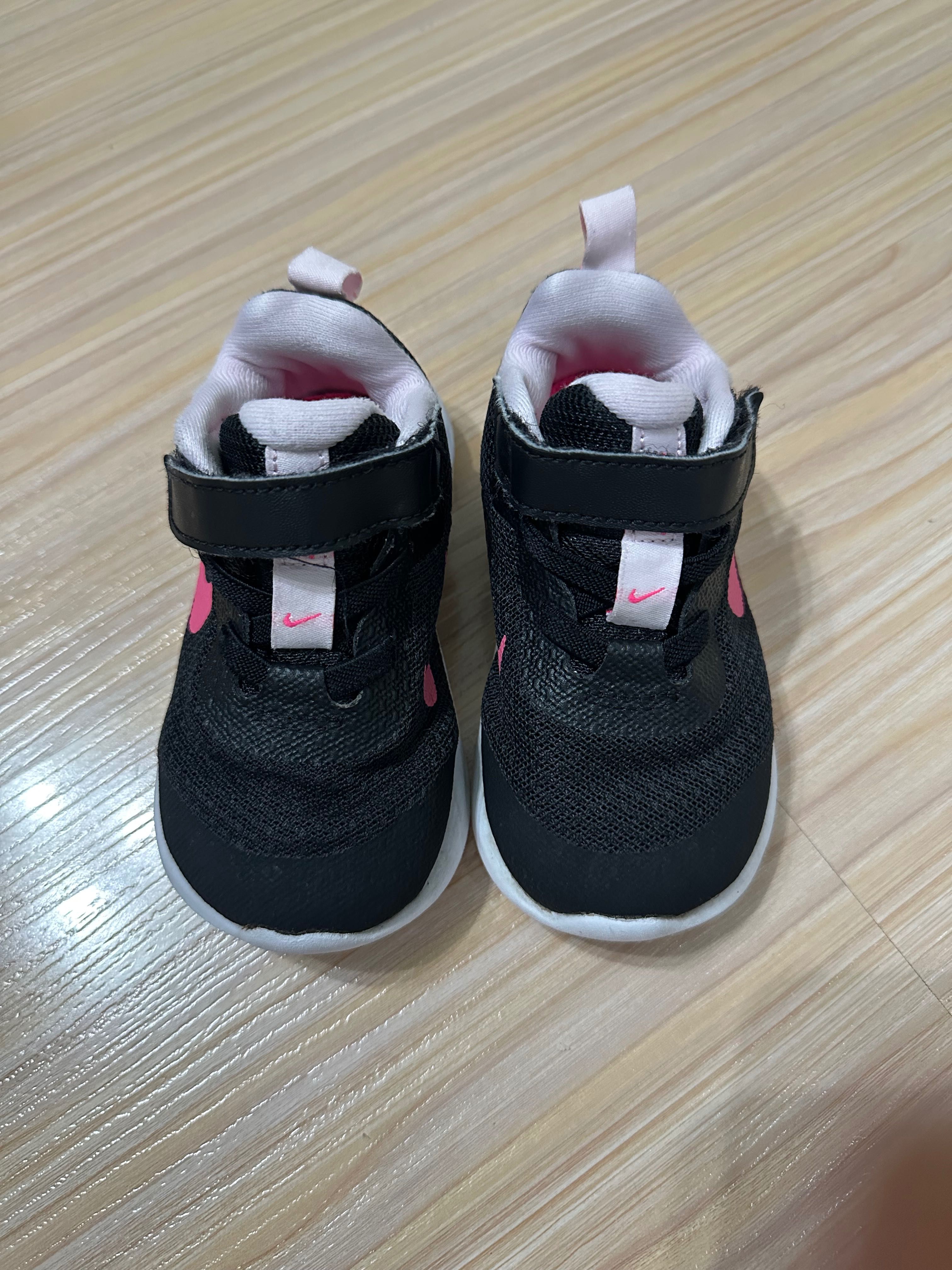 Nike revolution - 22 номер