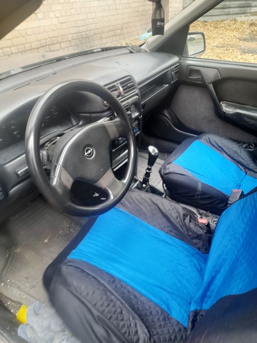 продам машину опель  vectra A 2л9