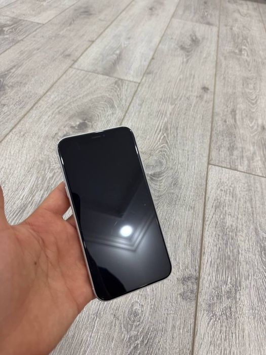 iphone xr 64 KH/A skidkada